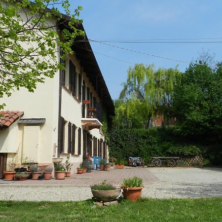 Cascina Caldera Casa de hóspedes Cantarana Exterior foto